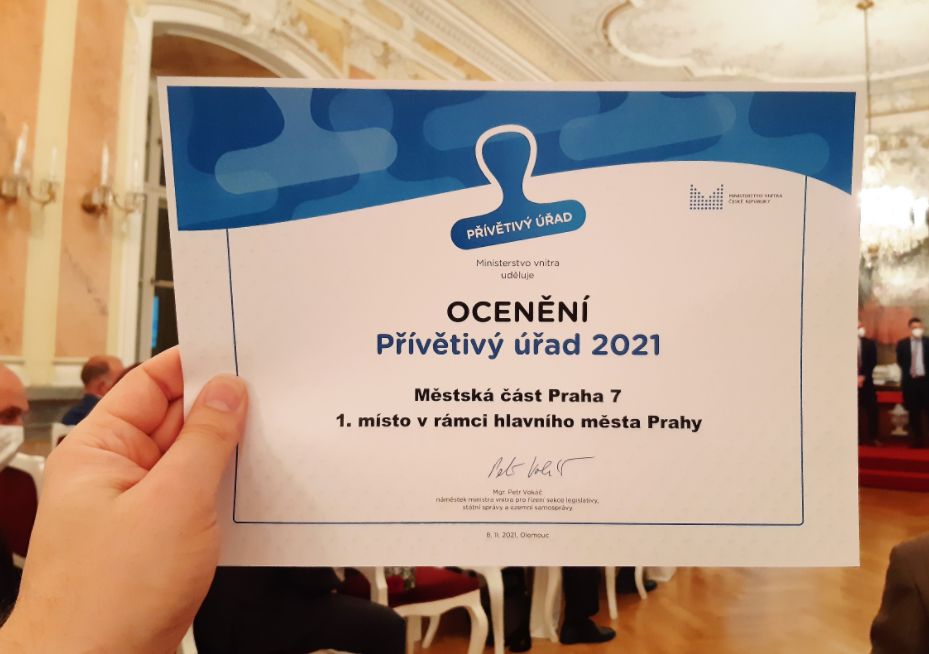 Praha 7 zvítězila v soutěži o nejpřívětivější úřad