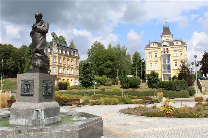 Aš: Revitalizovaný park doplní špičkové zábavní centrum pro děti