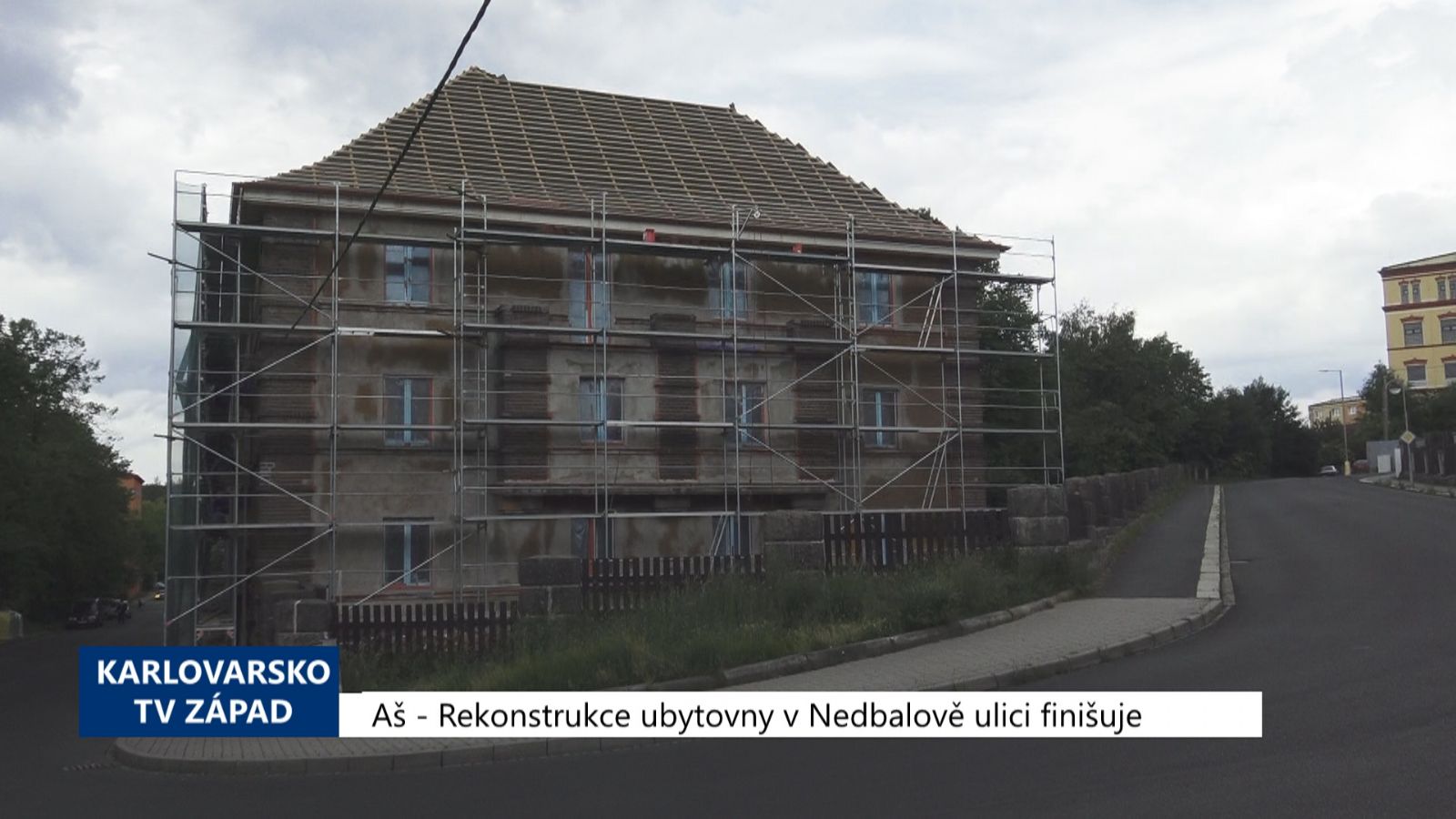 Aš: Rekonstrukce ubytovny v Nedbalově ulici finišuje (TV Západ)