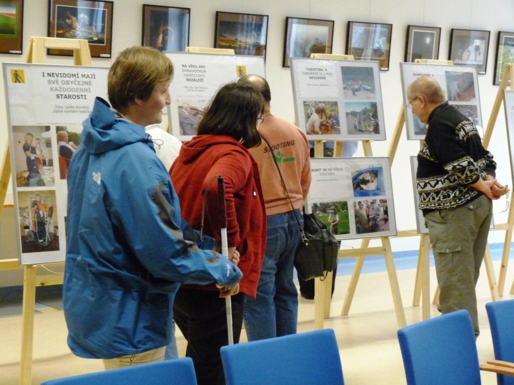 Karlovy Vary: Knihovna bez bariér pomáhá