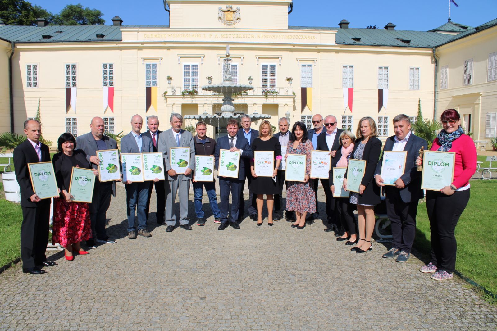 Kraj ocenil vítězné obce v soutěži ve sběru odpadu za rok 2019 a 2020