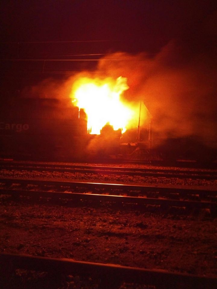 Svatava: Hasiči likvidovali požár lokomotivy