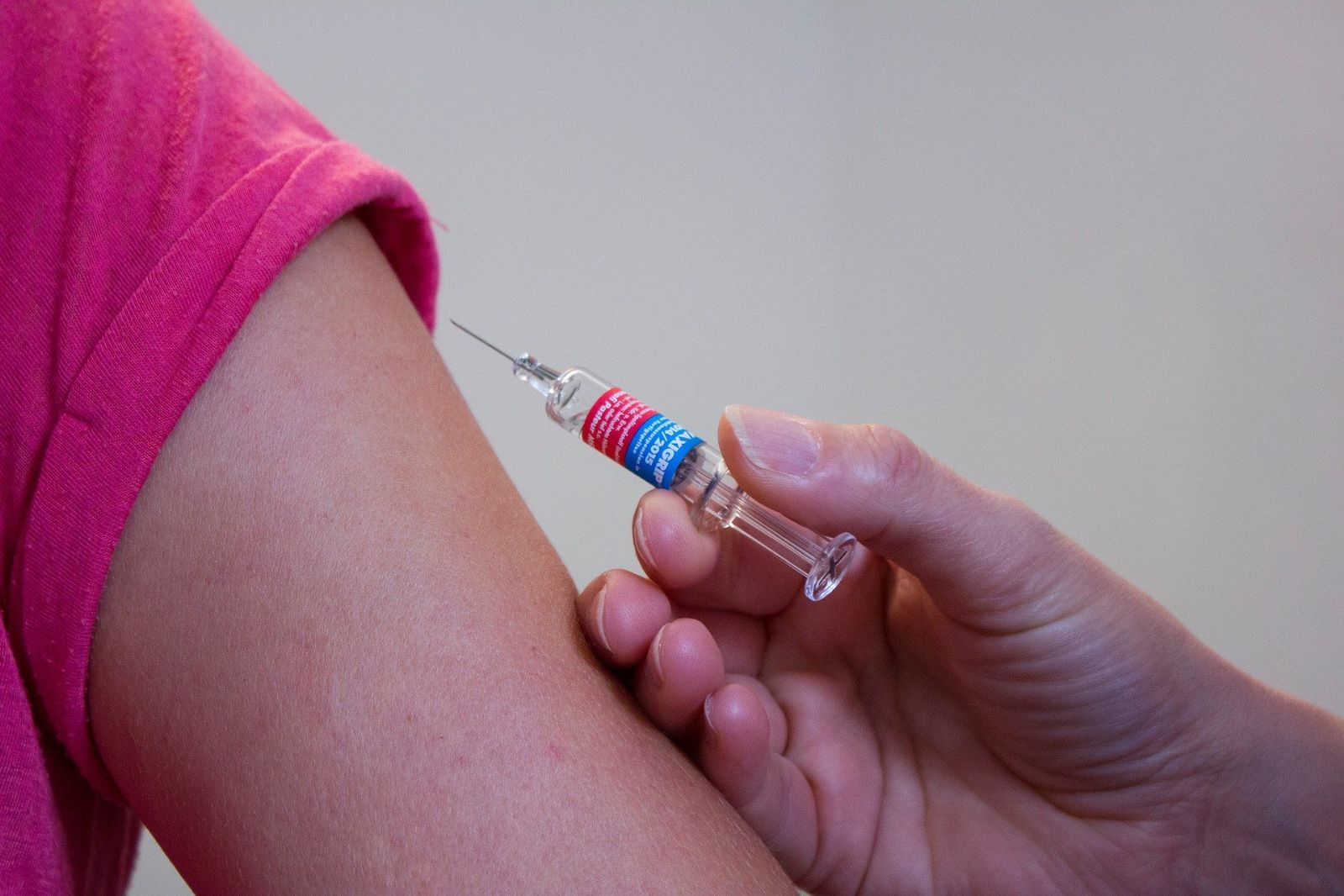 Zájem o očkování roste, vakcínu chce více než polovina lidí