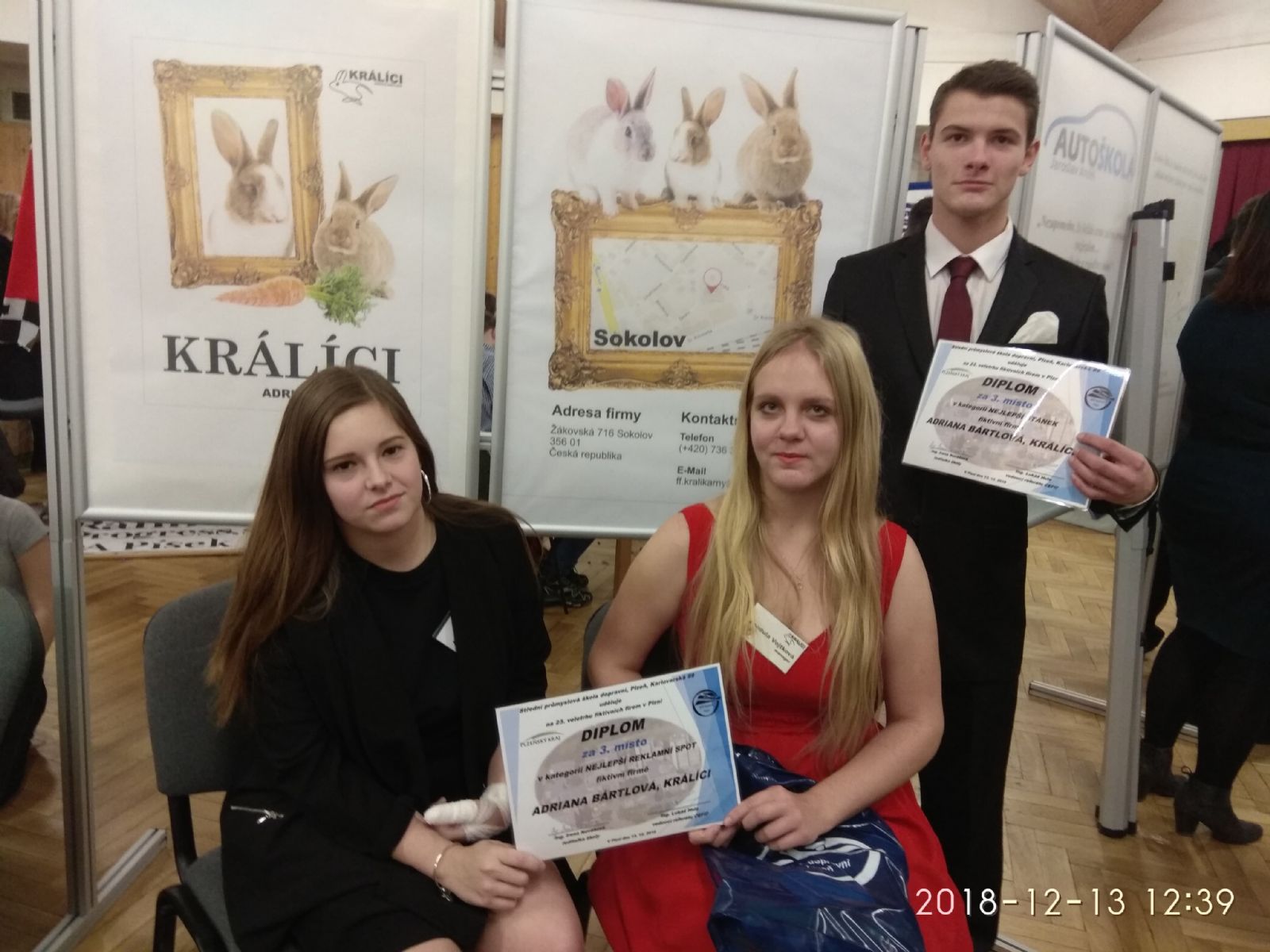 Mladí podnikatelé uspěli na veletrhu fiktivních firem v Plzni 