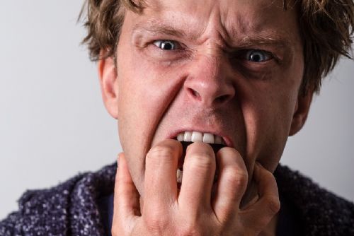 Vyhoření jako tichý posun k extrémismu na pracovišti