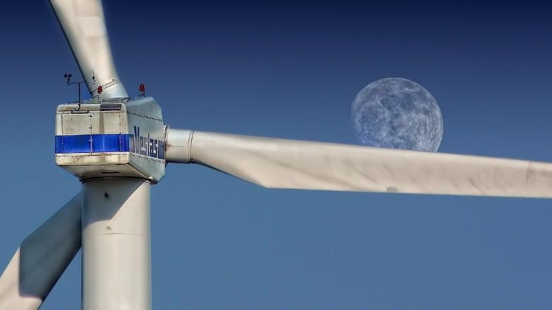 Větrná elektrárna v Plískově schválena, jednání pokračují