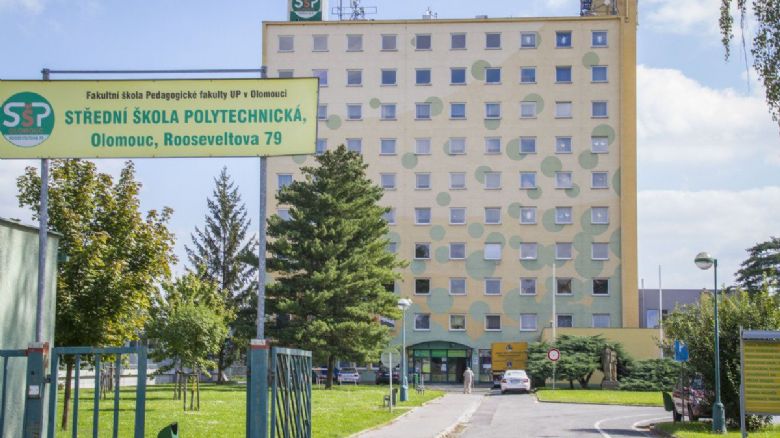 Školy posilují bezpečnost po tragédii na UK
